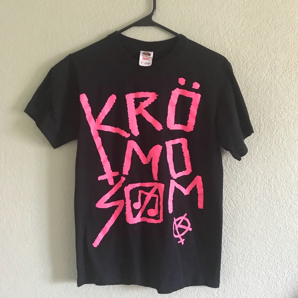 ⛔️SOLD⛔️Krömosom band Shirt